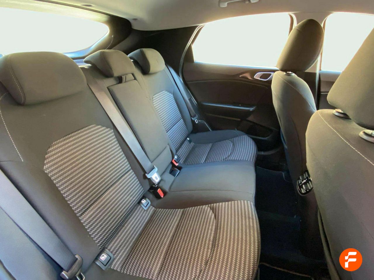 Foto Kia XCeed 29