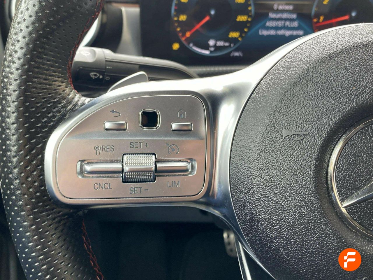 Foto Mercedes-Benz Clase CLA 12