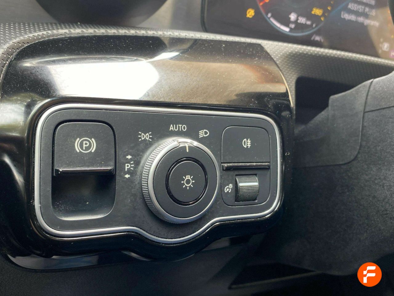 Foto Mercedes-Benz Clase CLA 21