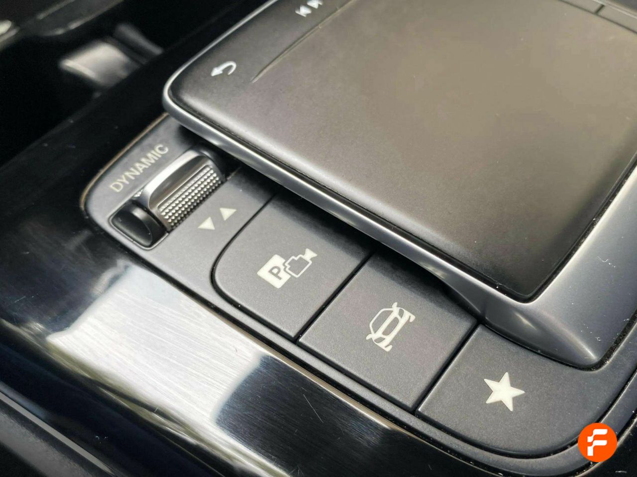 Foto Mercedes-Benz Clase CLA 23