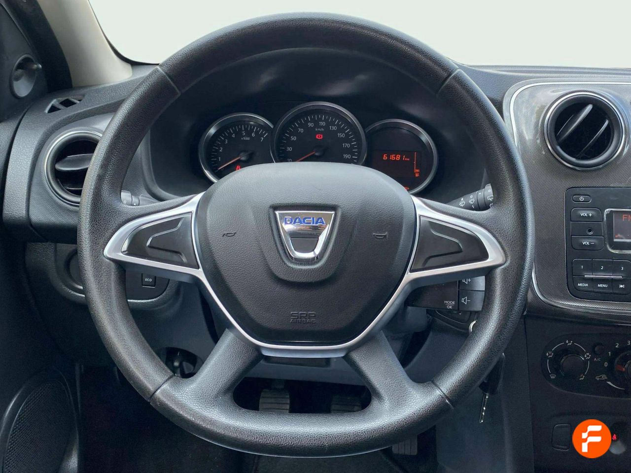 Foto Dacia Sandero 11