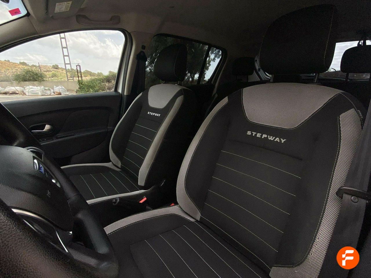 Foto Dacia Sandero 19