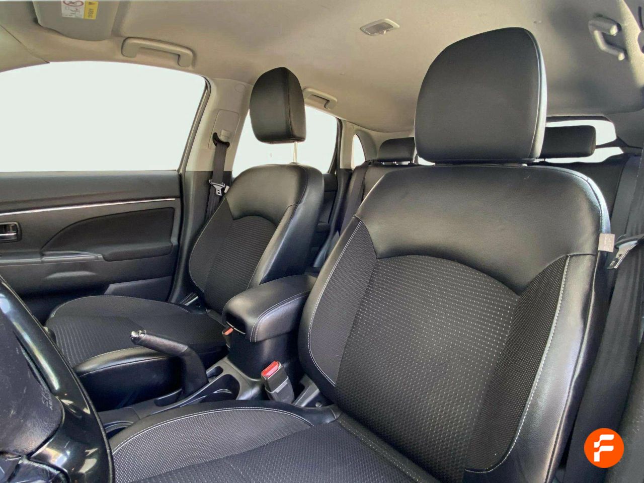 Foto Citroën C4 Aircross 23