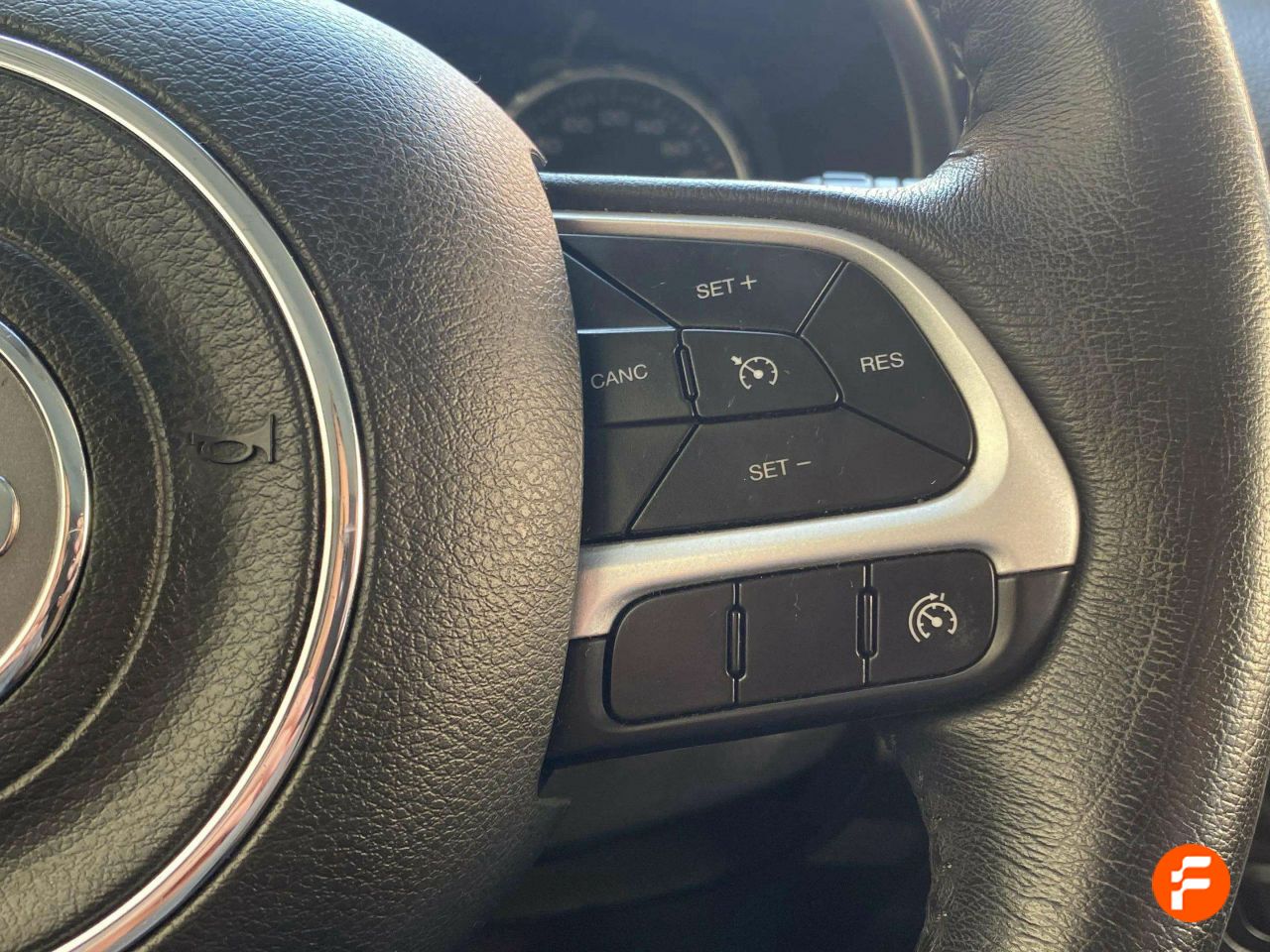 Foto Jeep Renegade 13