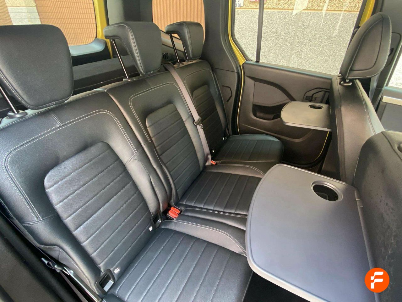 Foto Mercedes-Benz Clase T 33
