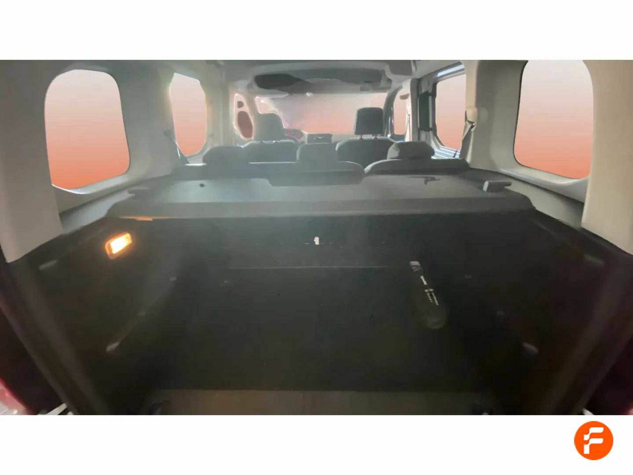 Foto Peugeot Rifter 15