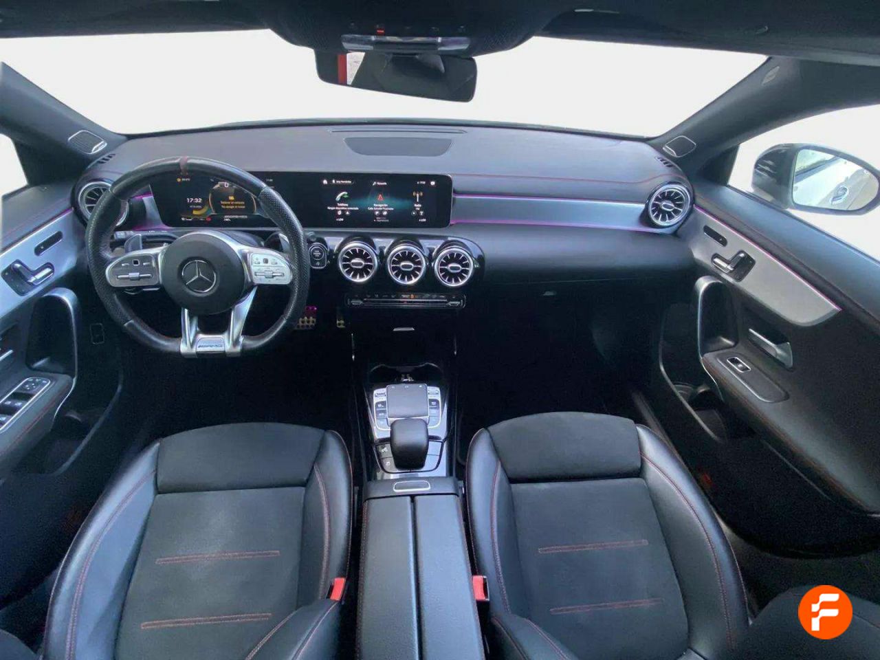 Foto Mercedes-Benz Clase CLA 10