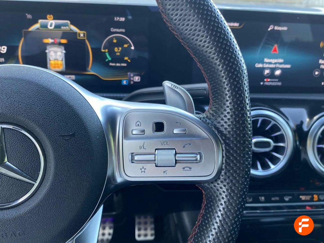 Foto Mercedes-Benz Clase CLA 13