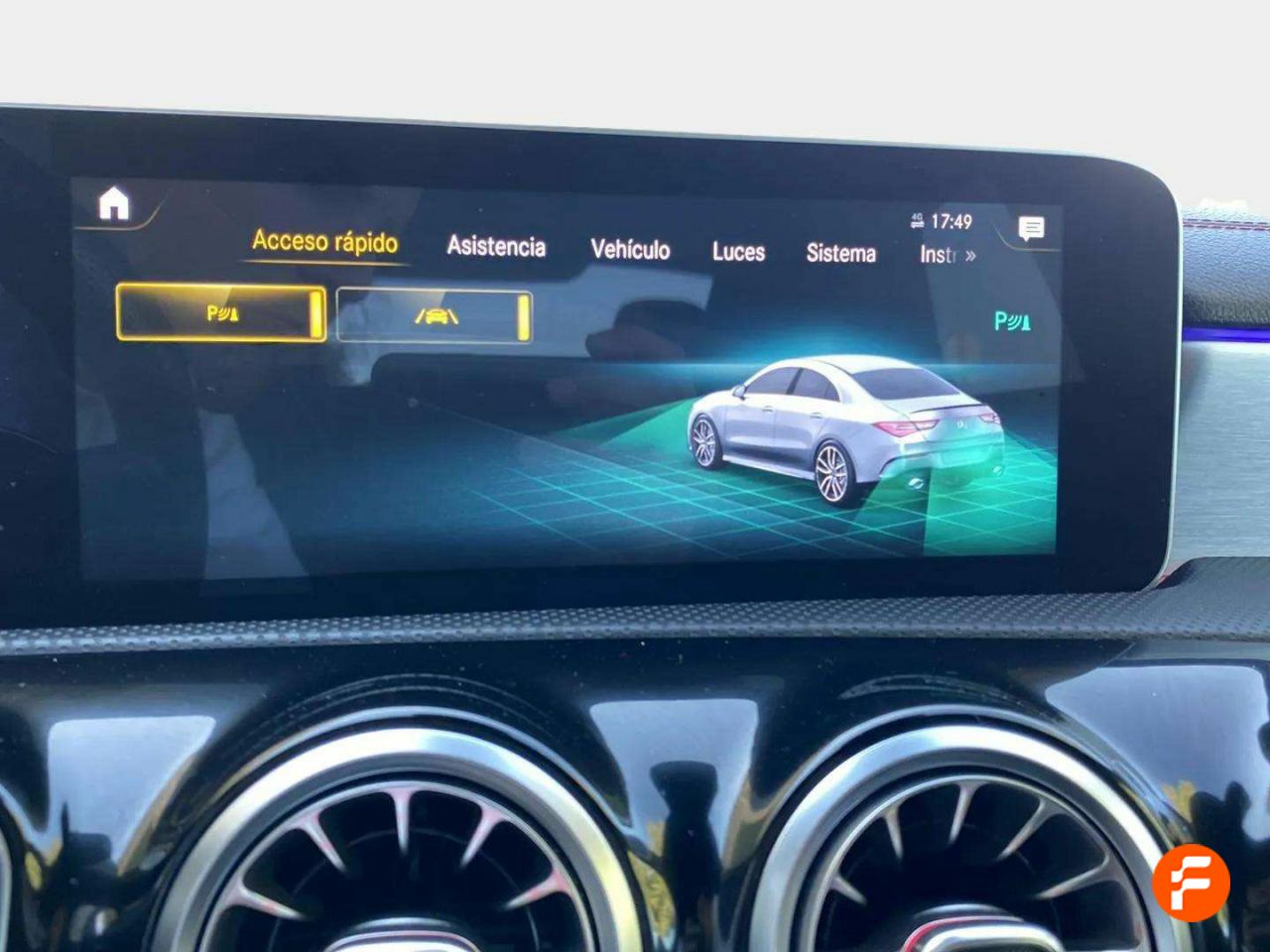 Foto Mercedes-Benz Clase CLA 33