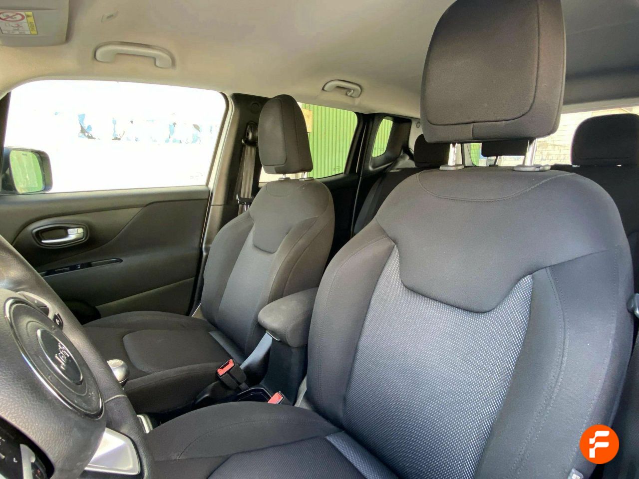 Foto Jeep Renegade 26