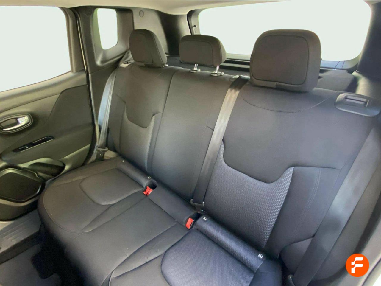 Foto Jeep Renegade 29
