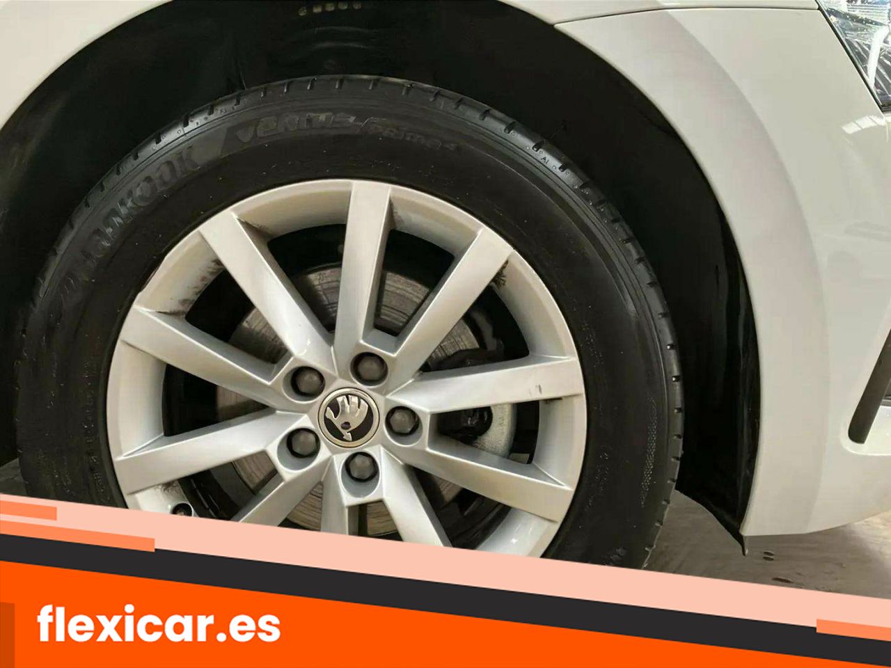 Foto Skoda Scala 16