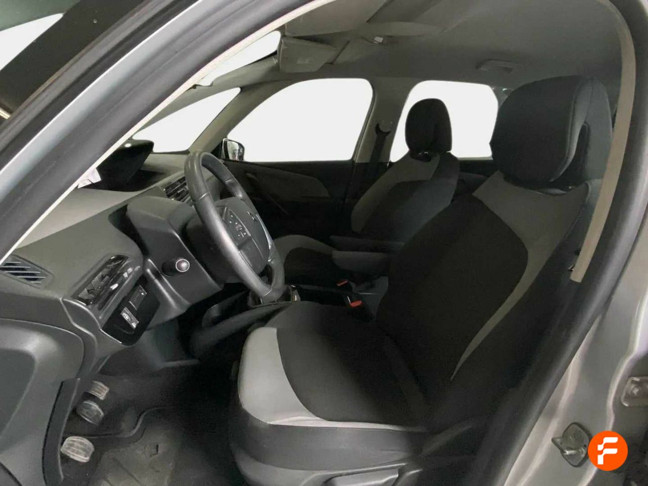 Foto Citroën C4 Picasso 14