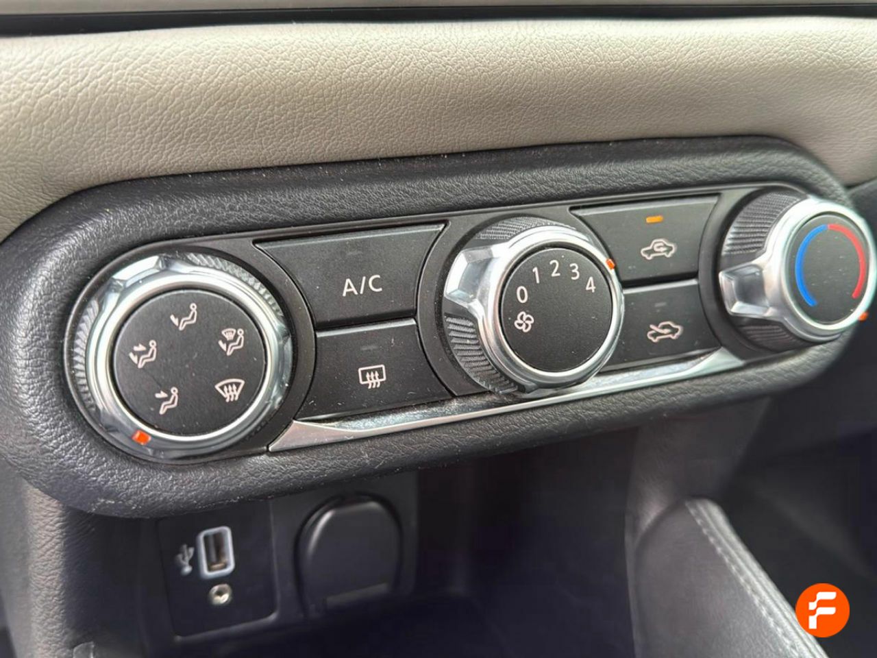 Foto Nissan Micra 13
