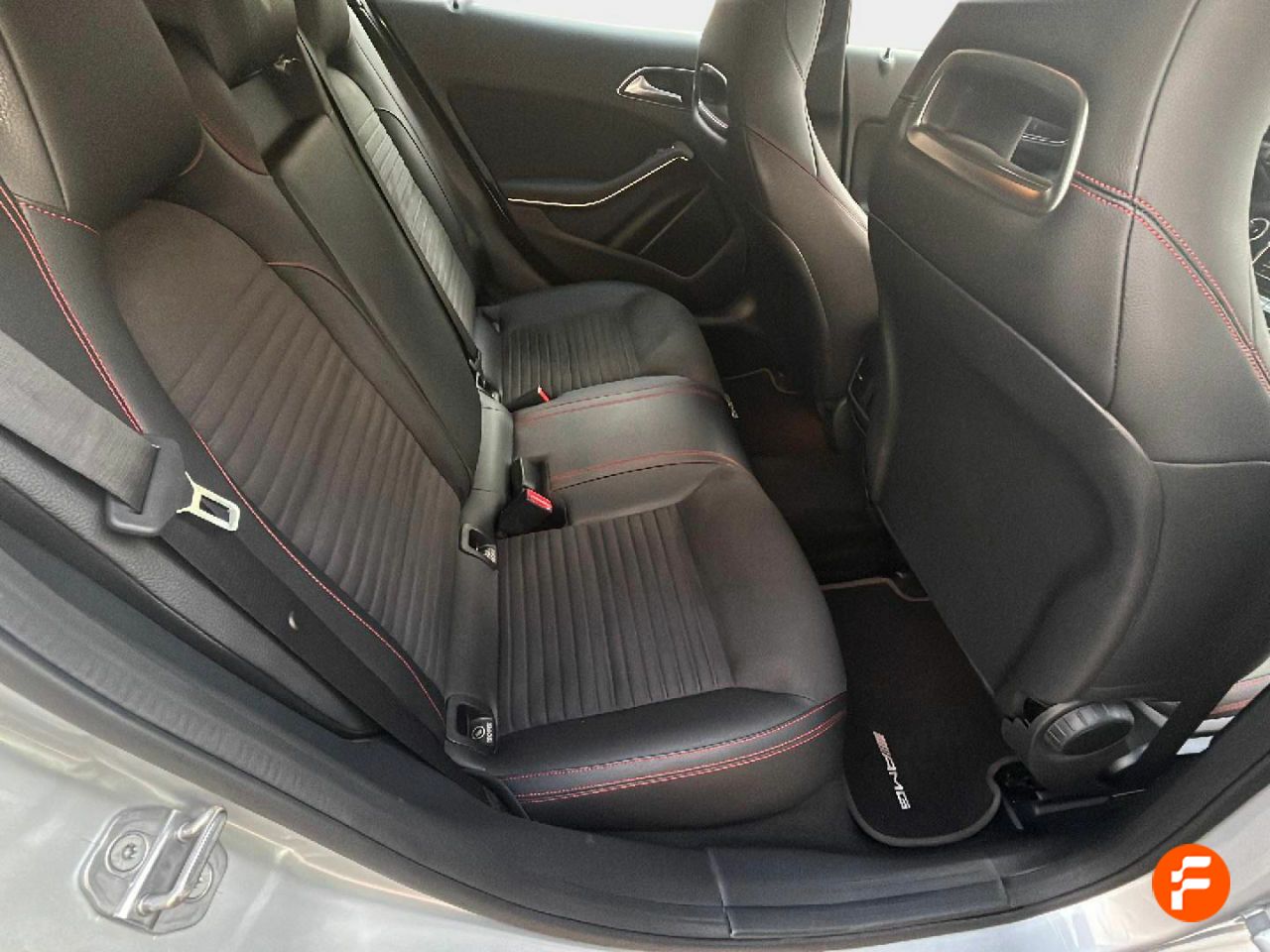 Foto Mercedes-Benz Clase GLA 17