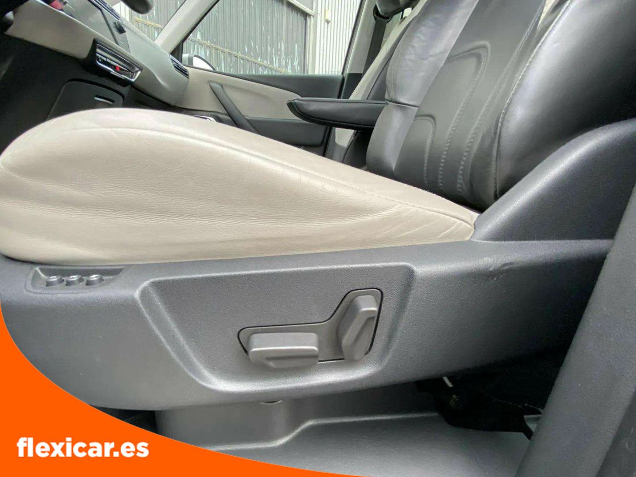 Foto Citroën Grand C4 SpaceTourer 30