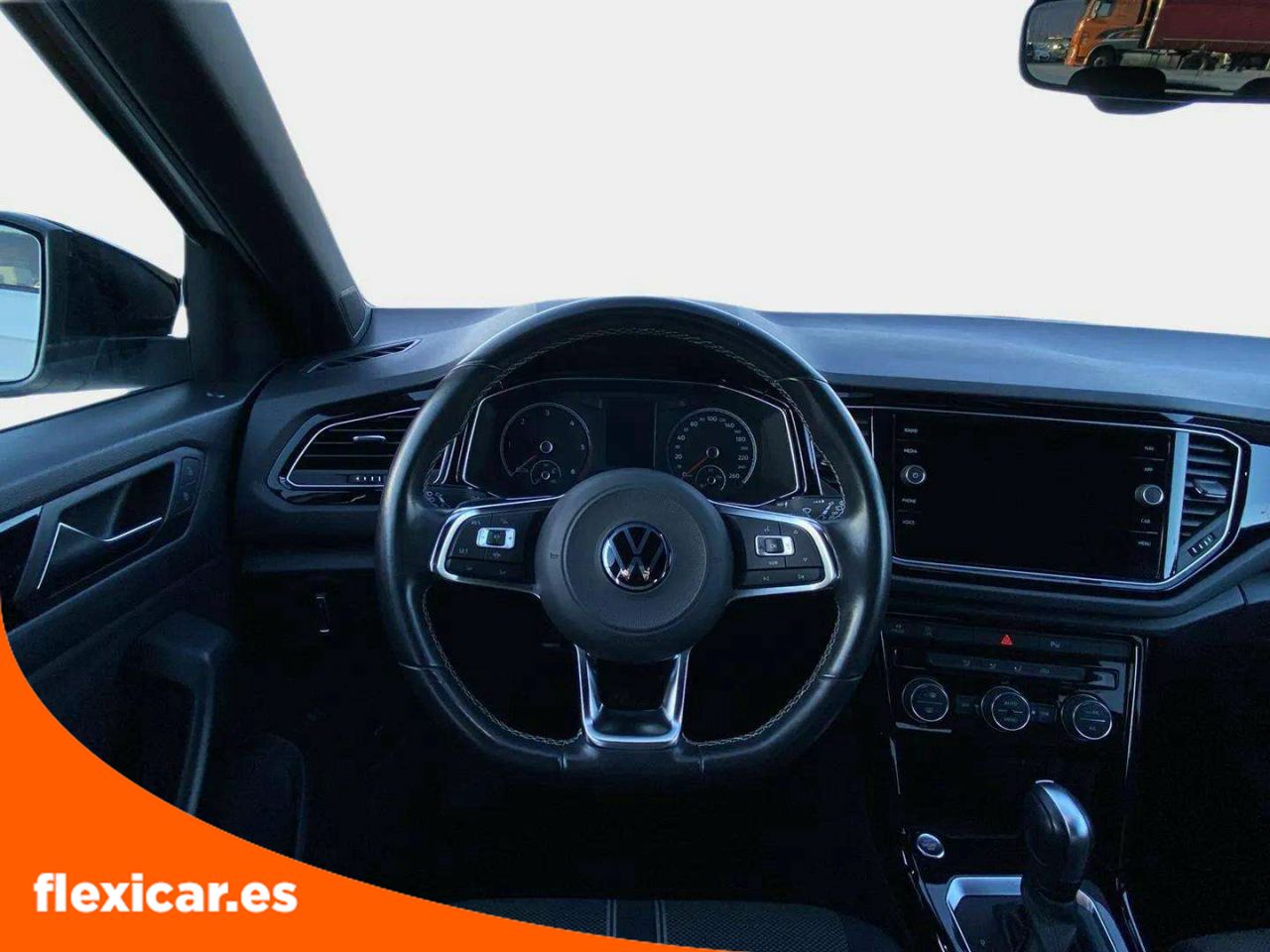 Foto Volkswagen T-Roc 13