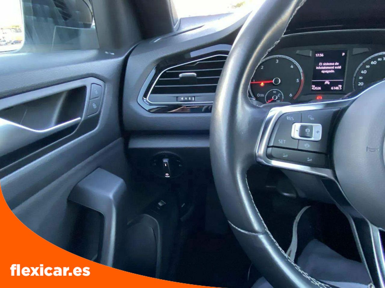 Foto Volkswagen T-Roc 16