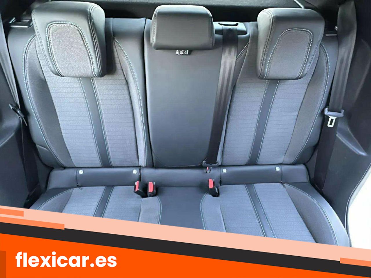Foto Peugeot 208 13