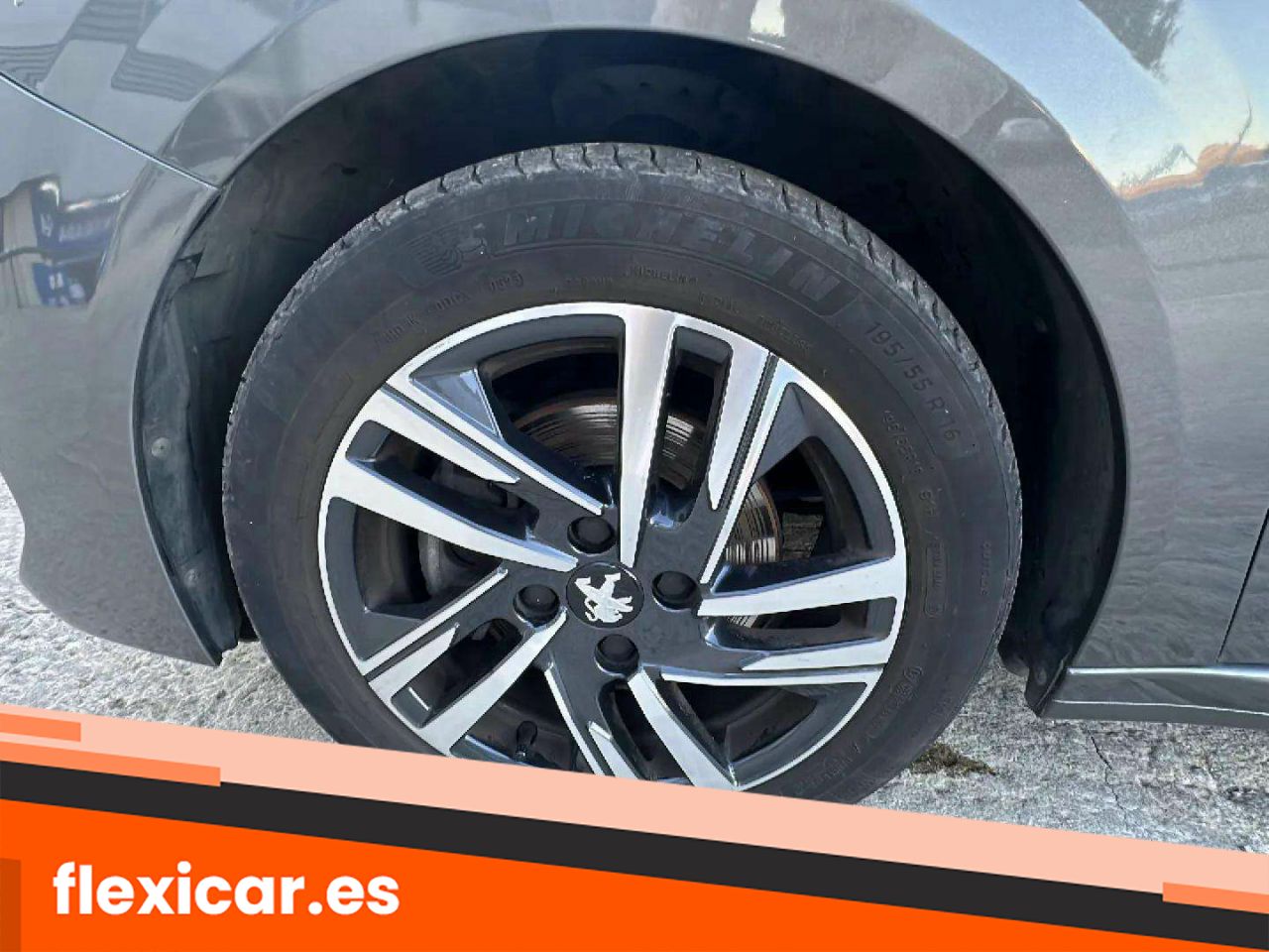 Foto Peugeot 208 16