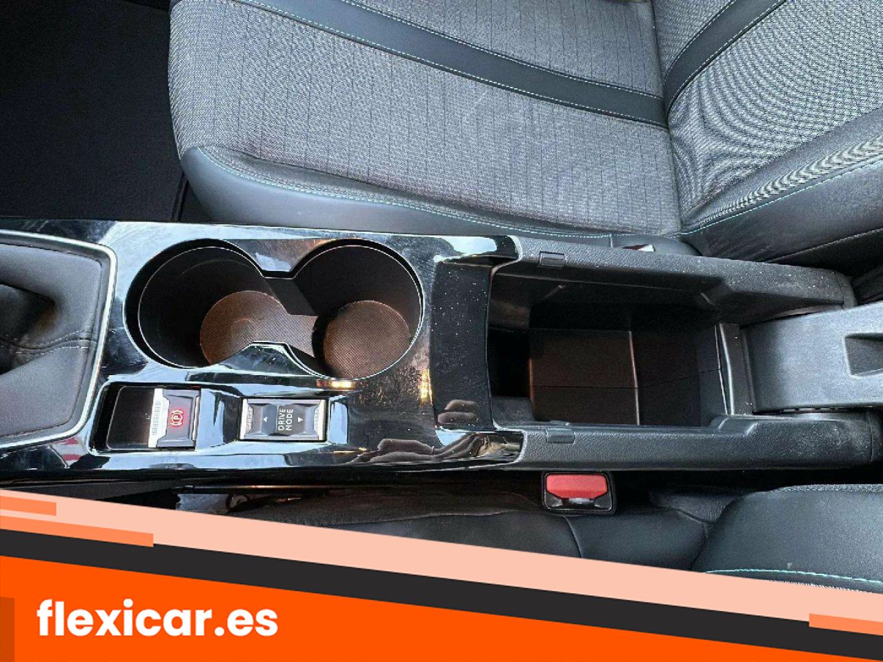 Foto Peugeot 208 23