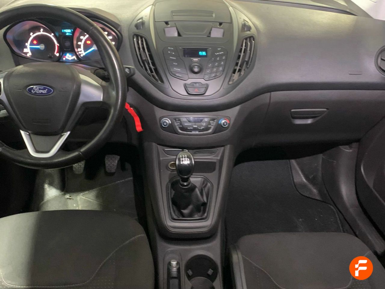 Foto Ford Tourneo Courier 5