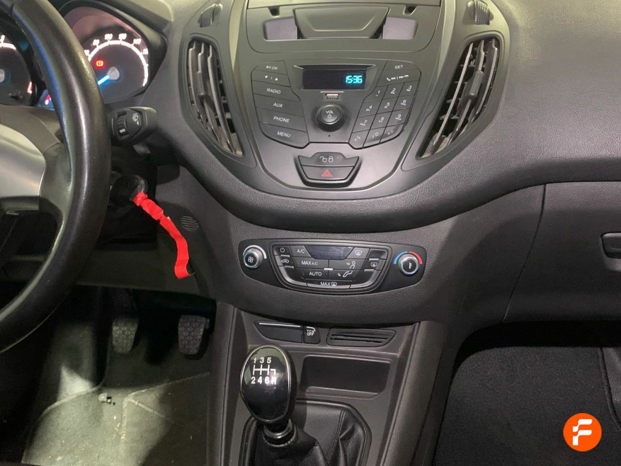 Foto Ford Tourneo Courier 7