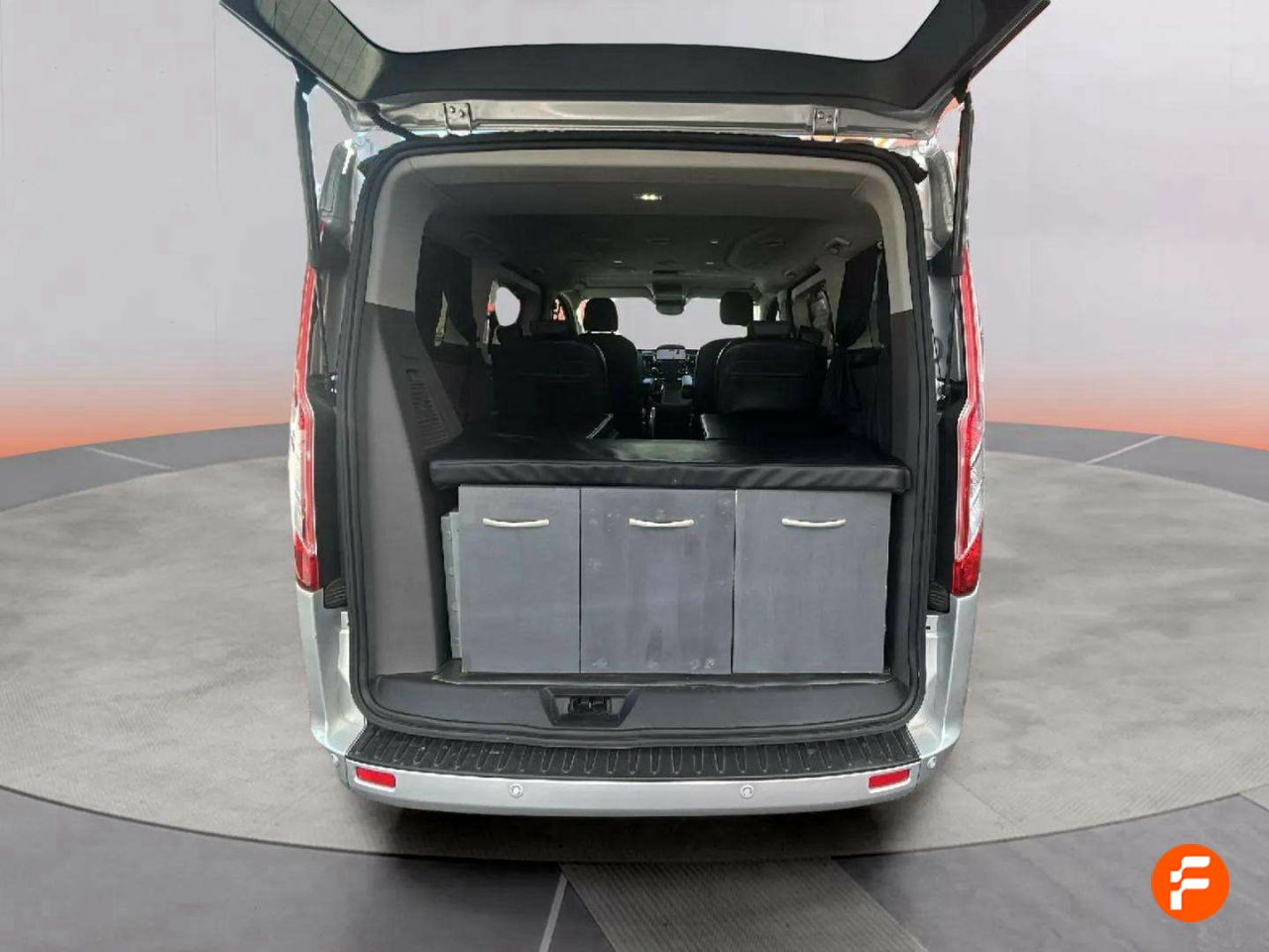 Foto Ford Tourneo Custom 7
