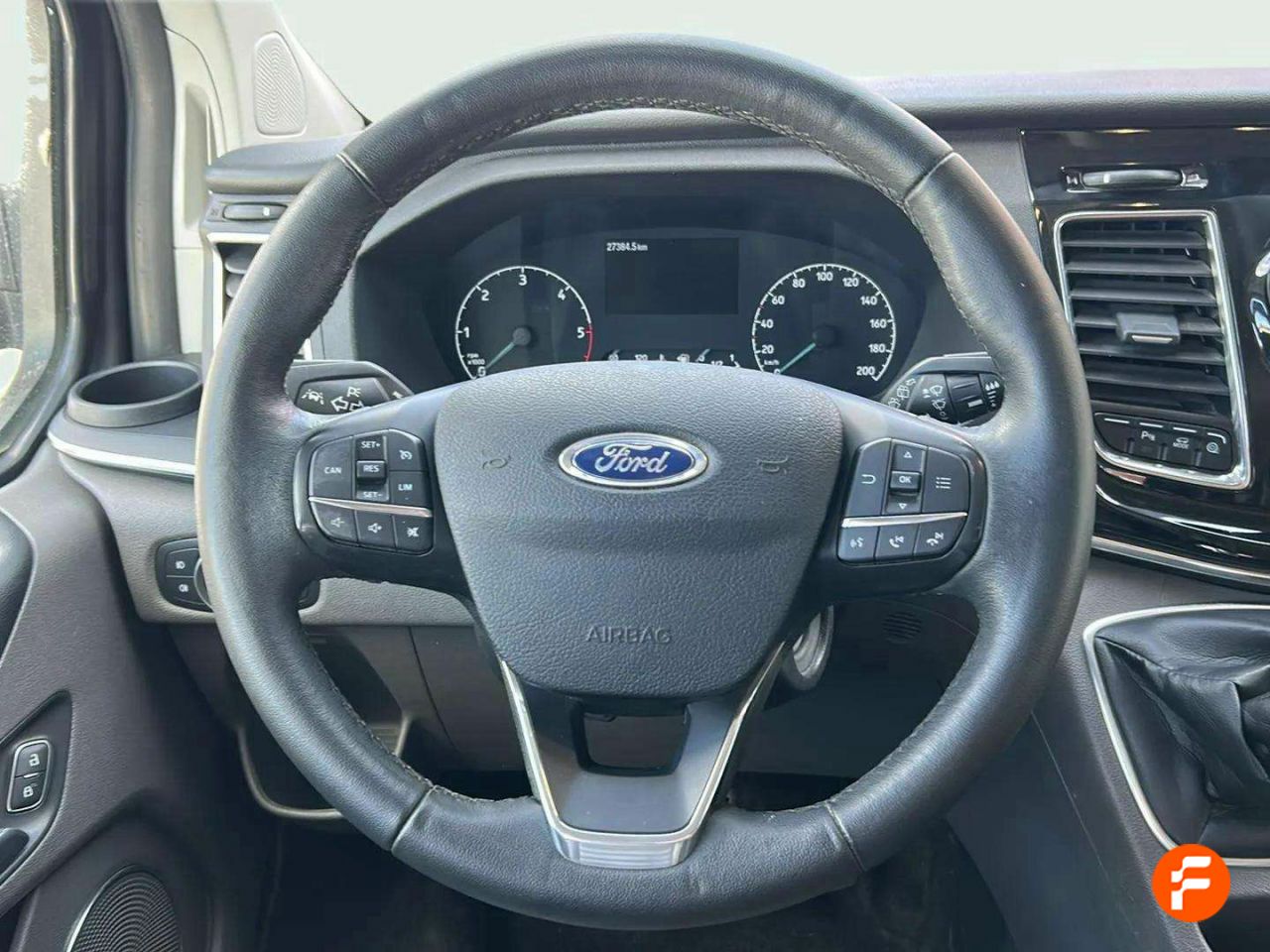 Foto Ford Tourneo Custom 11