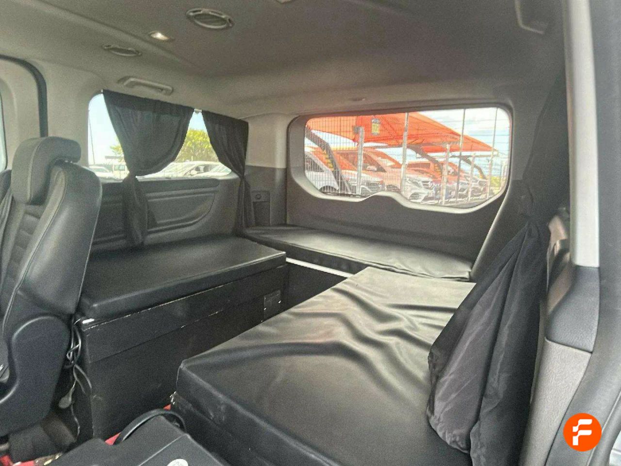 Foto Ford Tourneo Custom 16