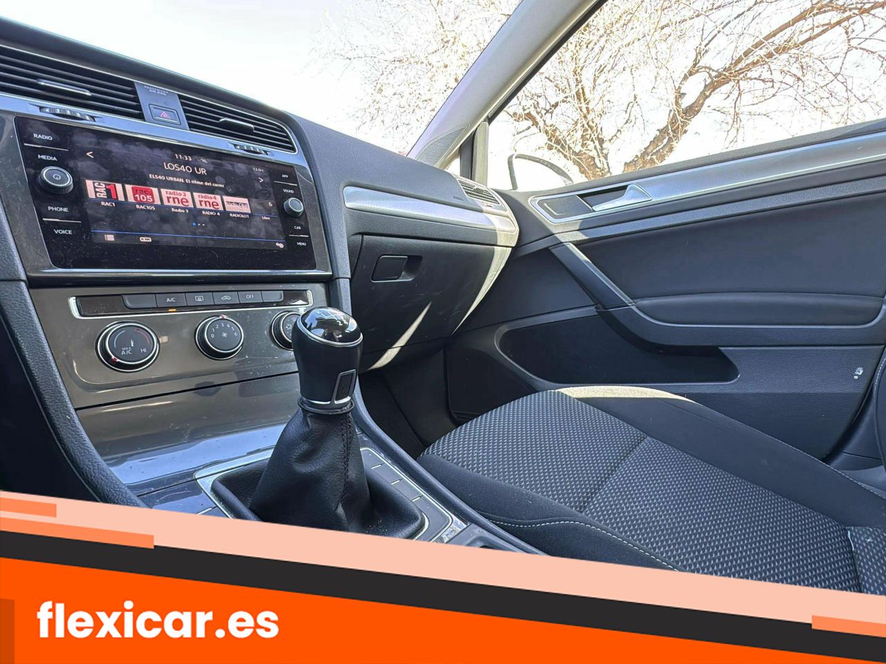 Foto Volkswagen Golf 17
