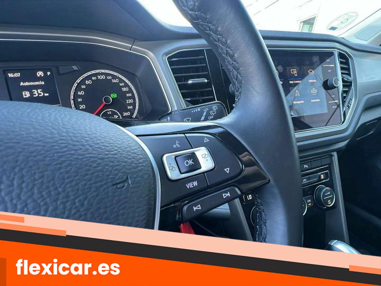 Foto Volkswagen T-Roc 16