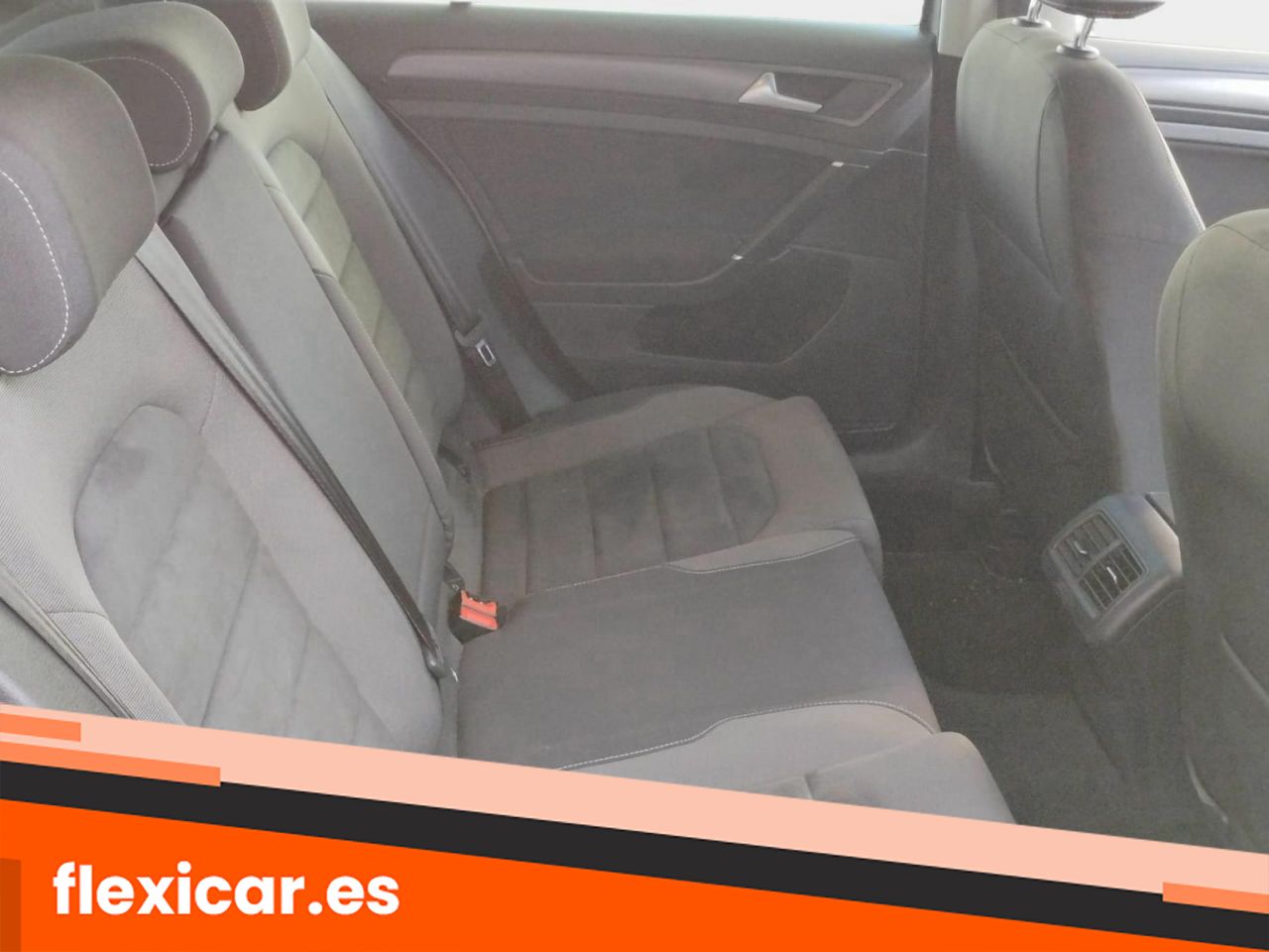 Foto Volkswagen Golf 9