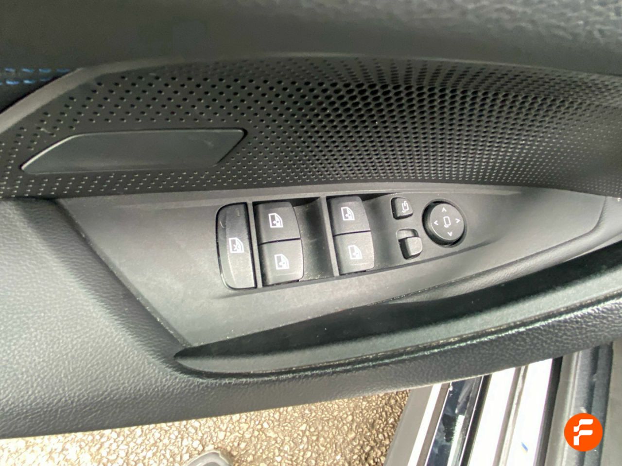 Foto BMW i4 25