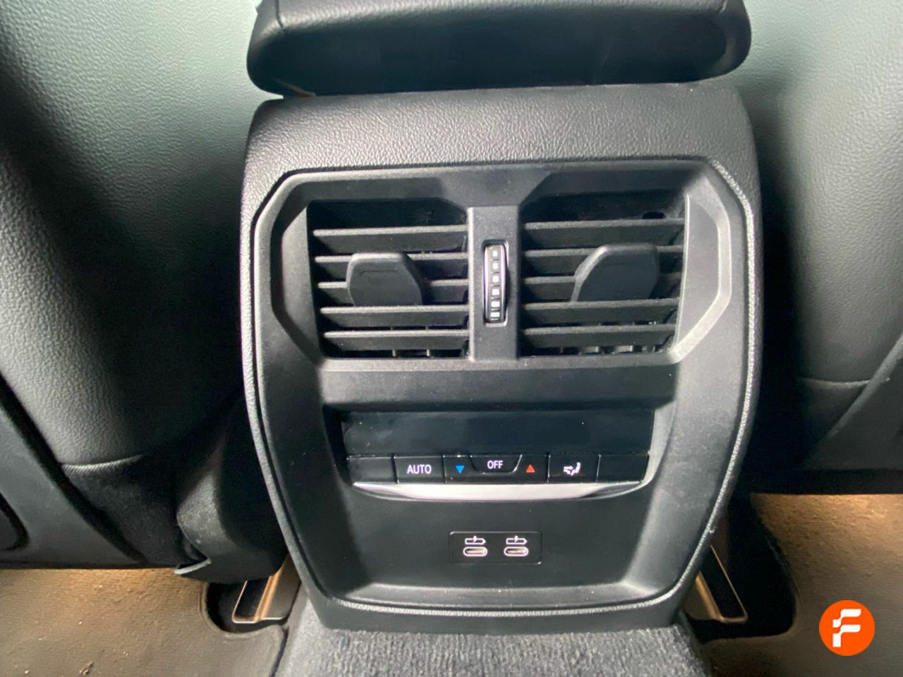 Foto BMW i4 26