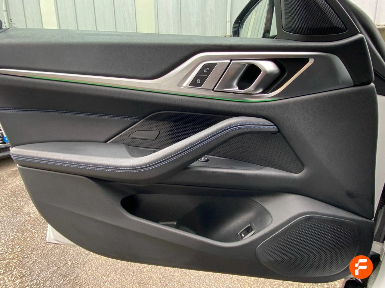Foto BMW i4 36