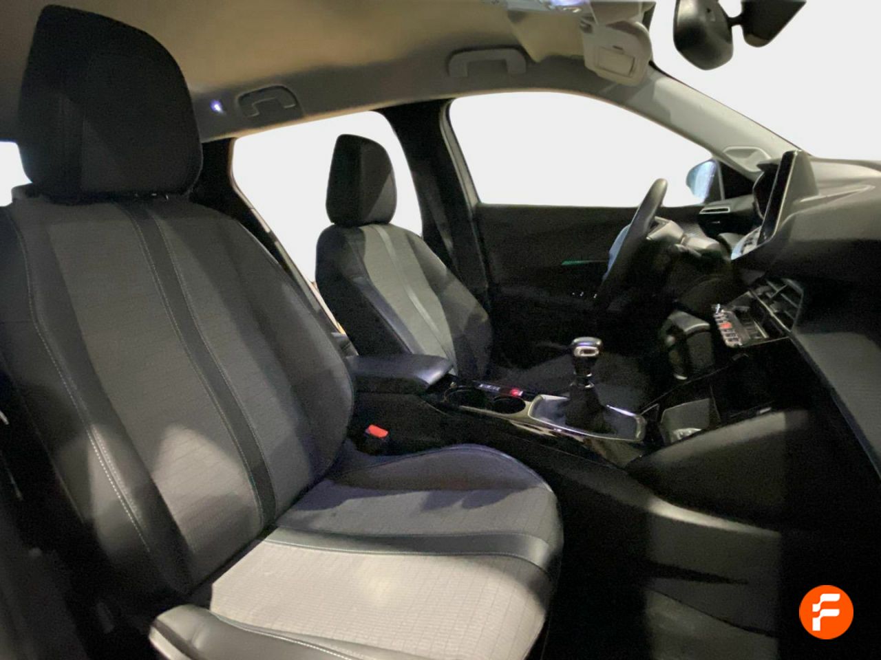 Foto Peugeot 2008 12