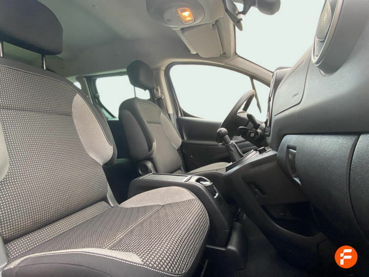Foto Peugeot Partner 18
