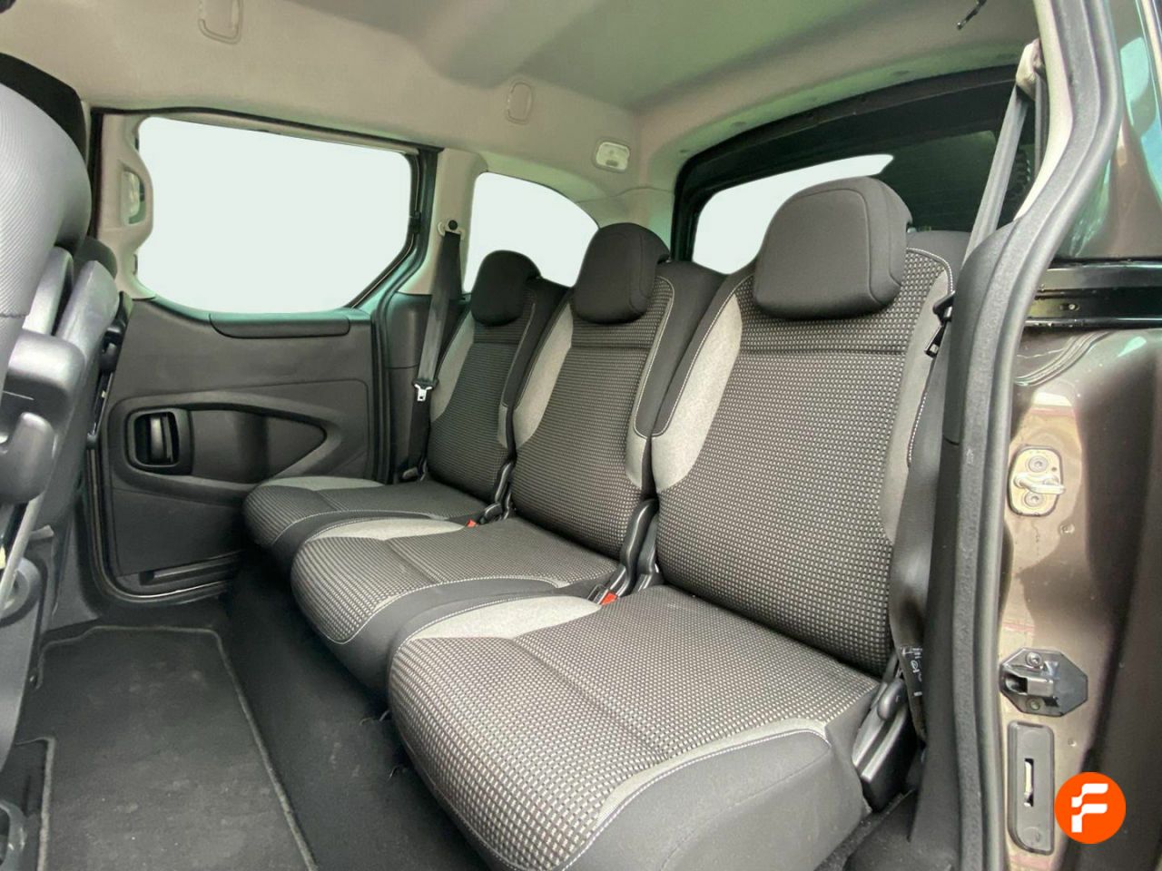 Foto Peugeot Partner 19
