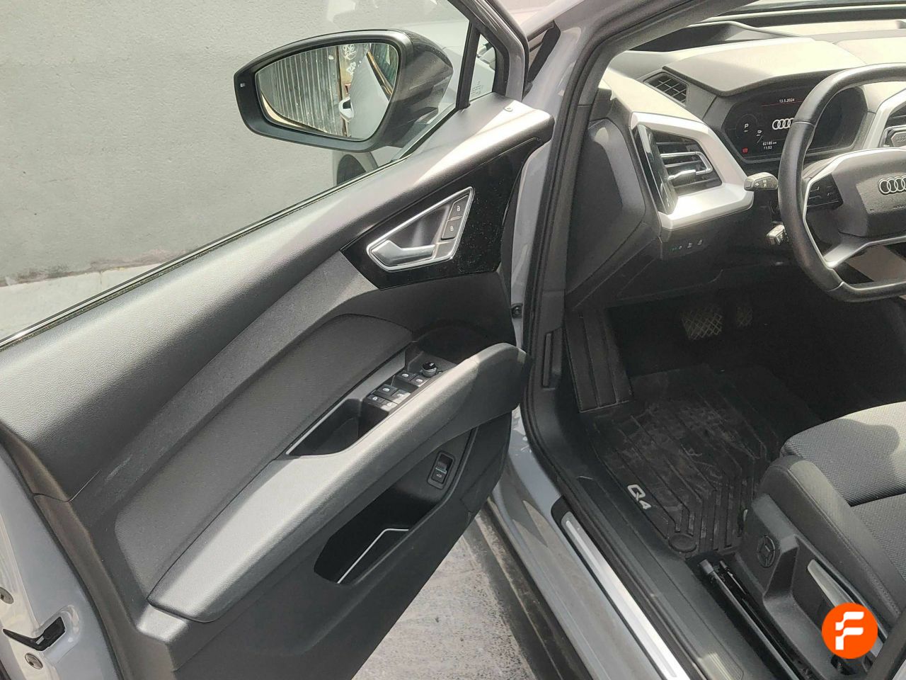 Foto Audi Q4 29