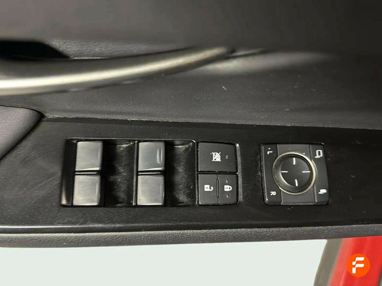 Foto Lexus UX 15