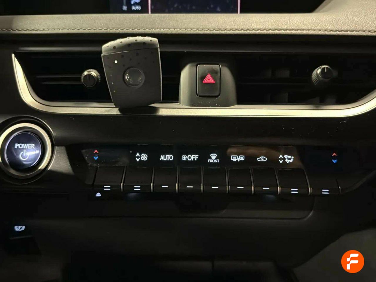 Foto Lexus UX 22