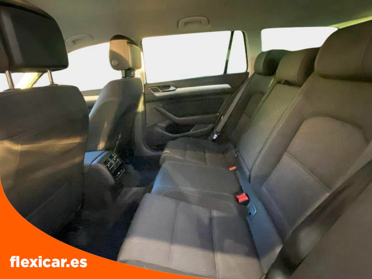 Foto Volkswagen Passat 12