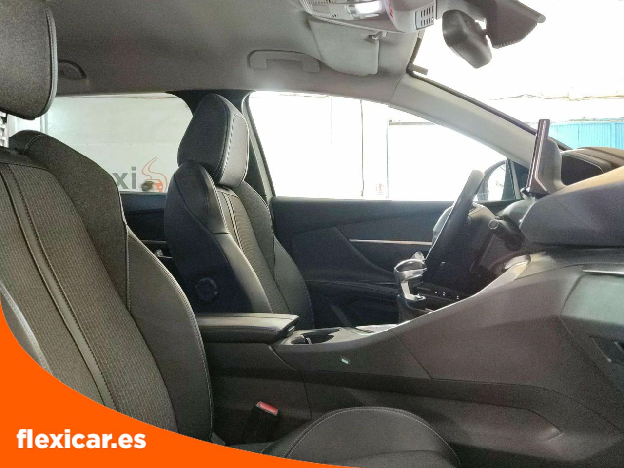 Foto Peugeot 5008 28