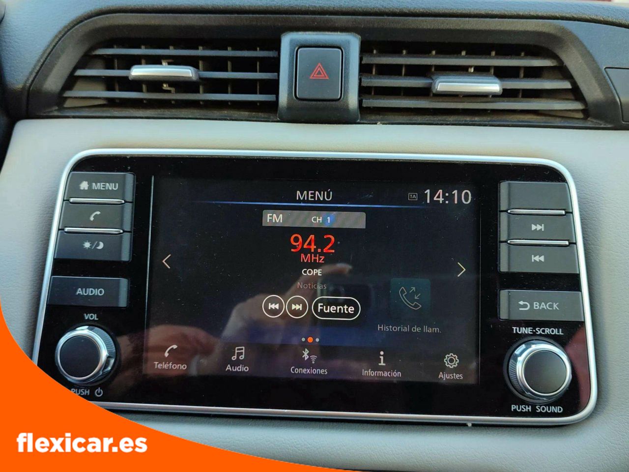 Foto Nissan Micra 12