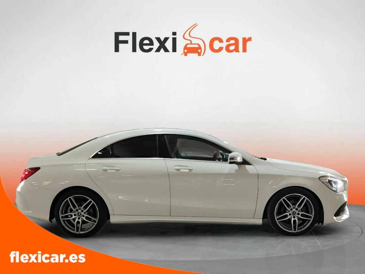 Foto Mercedes-Benz Clase CLA 4