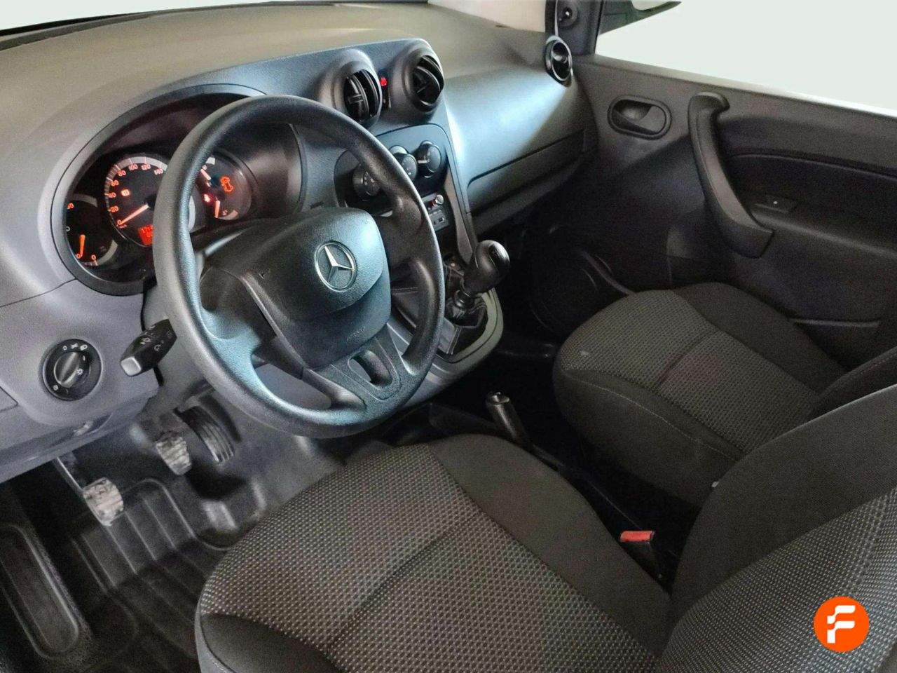 Foto Mercedes-Benz Citan 4