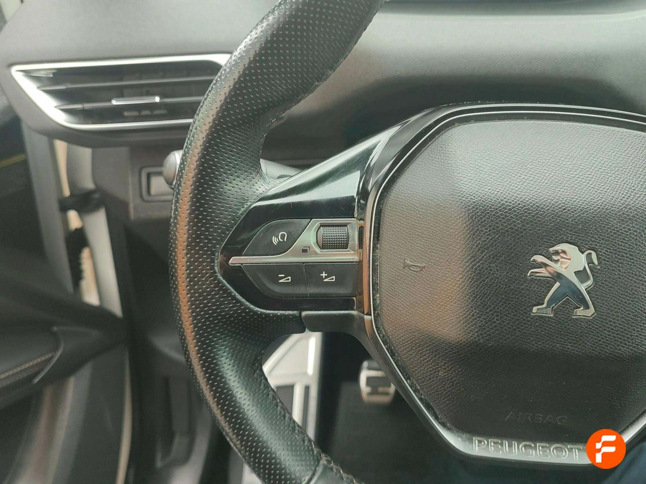 Foto Peugeot 5008 19