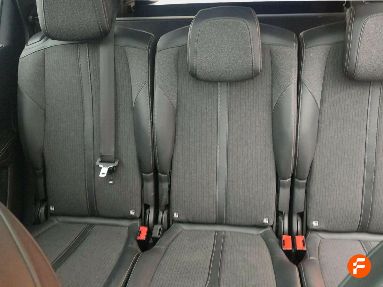Foto Peugeot 5008 24