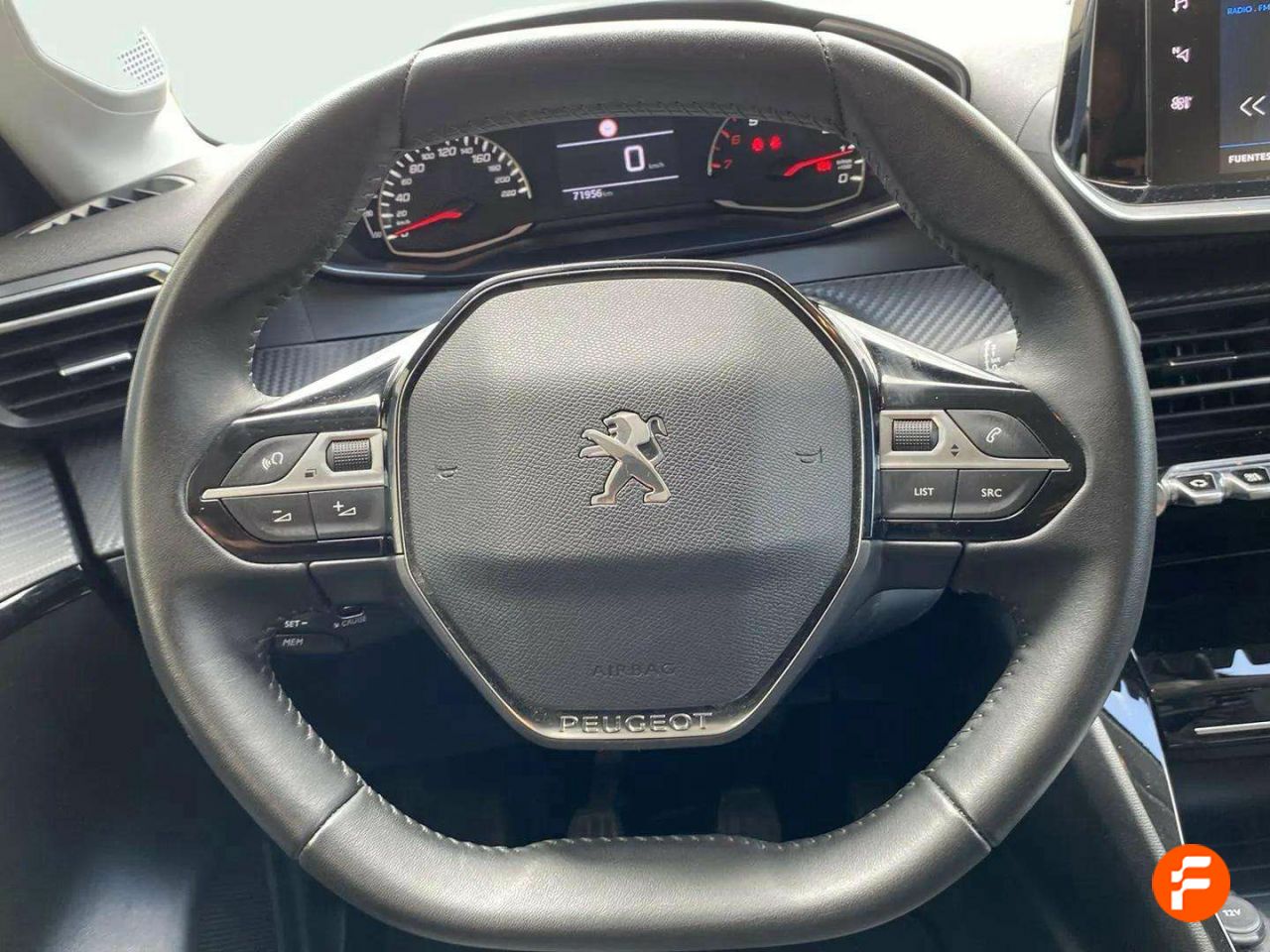 Foto Peugeot 208 12